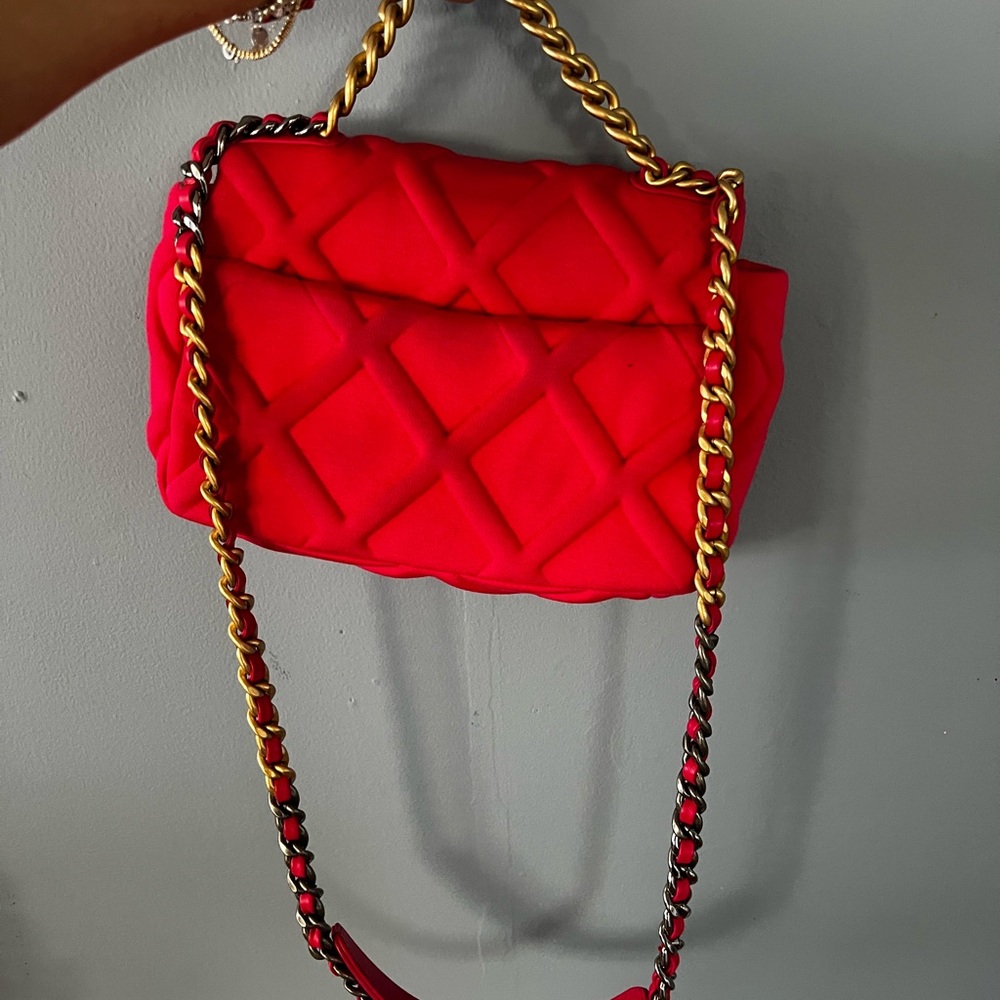Chanel Bag MAKE AN OFFER - Picture 4 of 8